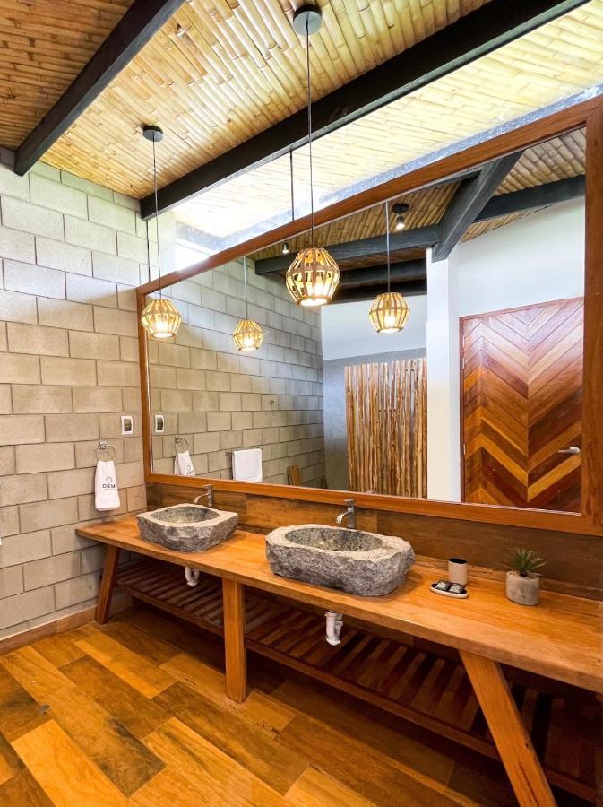Diem Vichayito Beachfront Eco-Luxury ภายนอก รูปภาพ