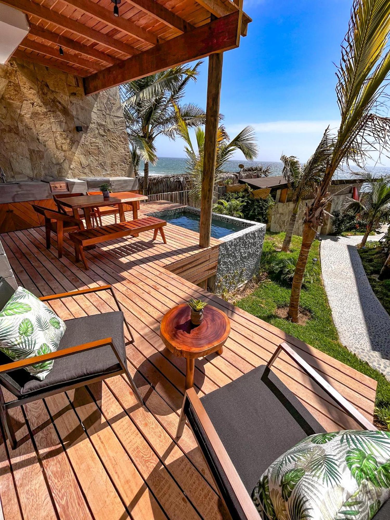 Diem Vichayito Beachfront Eco-Luxury ภายนอก รูปภาพ